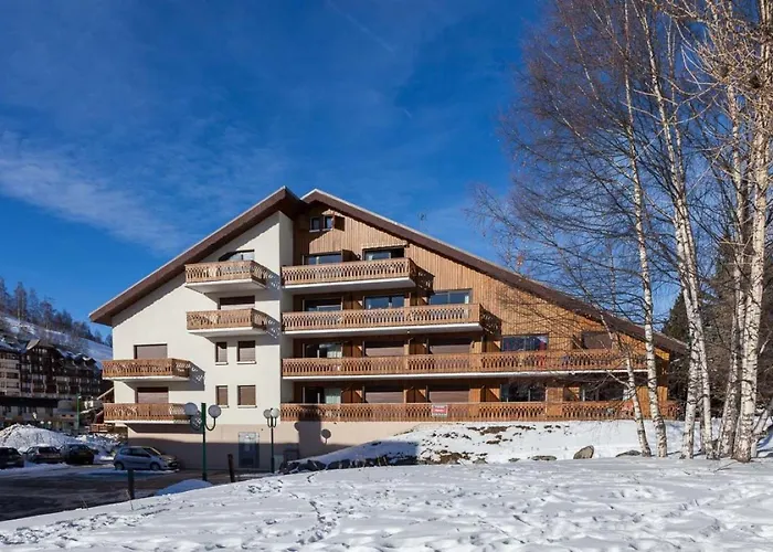 St Christophe - 21b - Pied De Piste - 4 Per